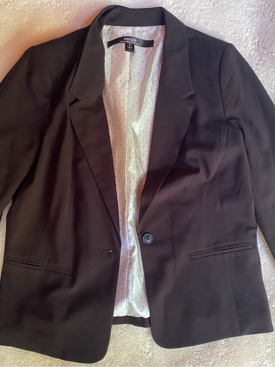 Kensie Jackets & Blazers - Kensie Black Single-Button Notch Lapel Blazer
